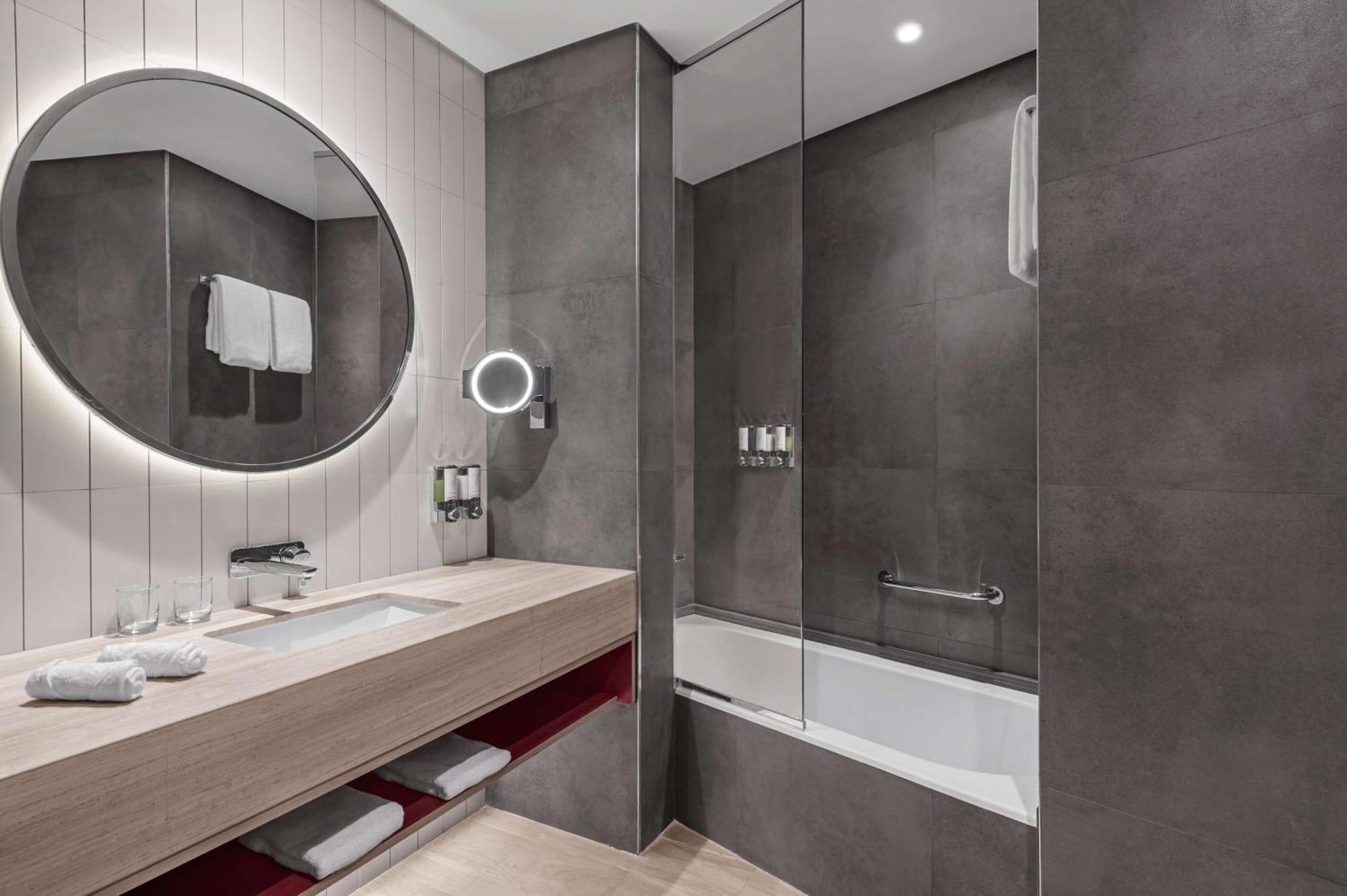 Hampton By Hilton Marjan Island Hotel Ras al-Khaimah Buitenkant foto